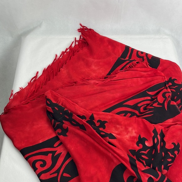 Black Tankini Halter Top & Red Black Tribal Print Sating Wrap Set - Picture 7 of 8